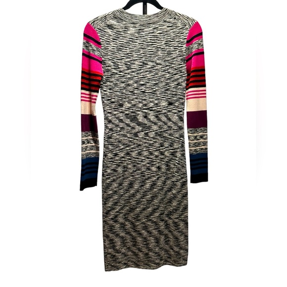 Trina Turk Dialogue Knit Dress size S - Picture 1 of 11